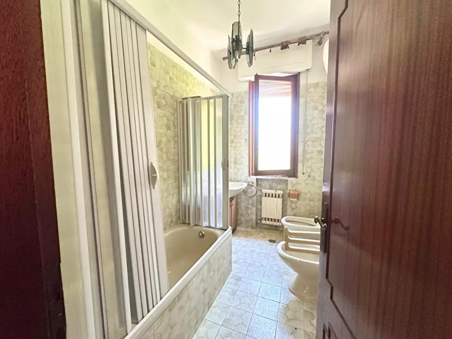 Immagine 18 di Villa in vendita  a Vinci