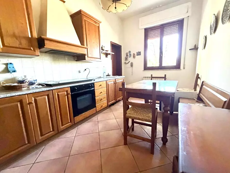 Immagine 10 di Villa in vendita  a Vinci