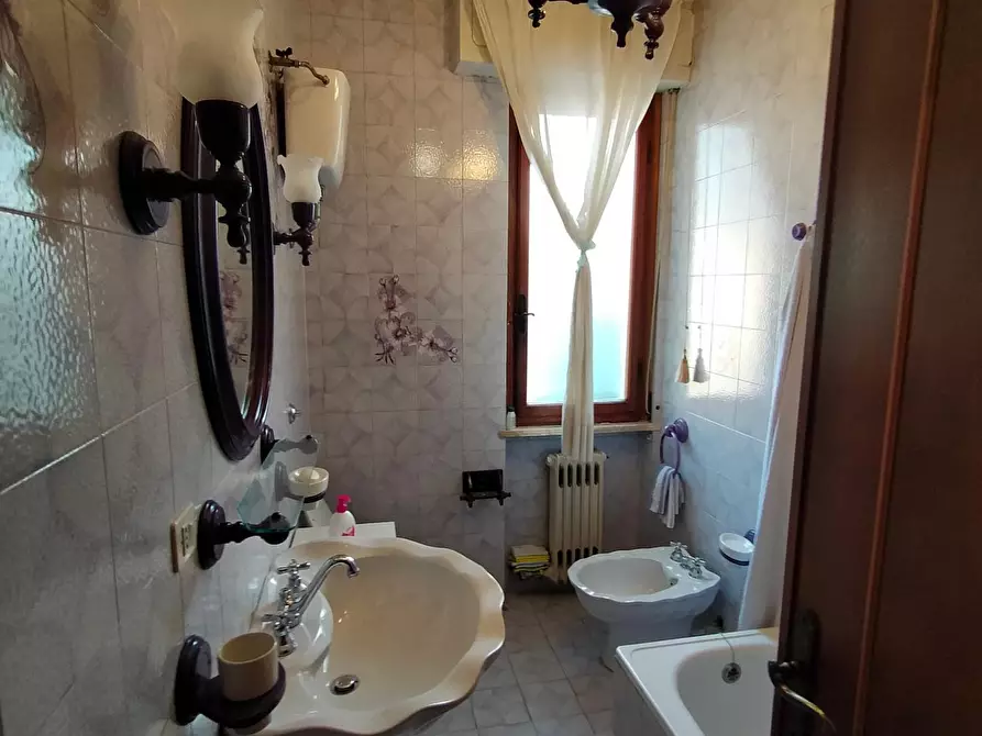 Immagine 4 di Appartamento in vendita  a Pisa