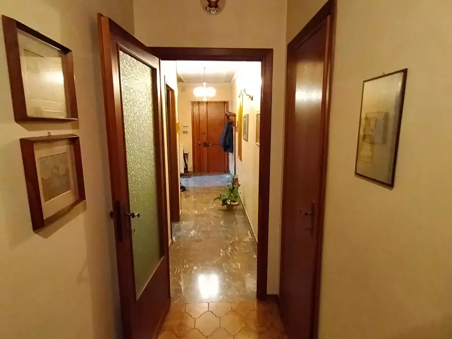 Immagine 11 di Appartamento in vendita  a Pisa
