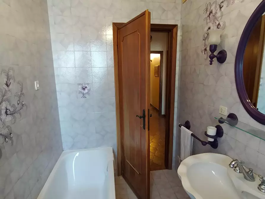 Immagine 5 di Appartamento in vendita  a Pisa