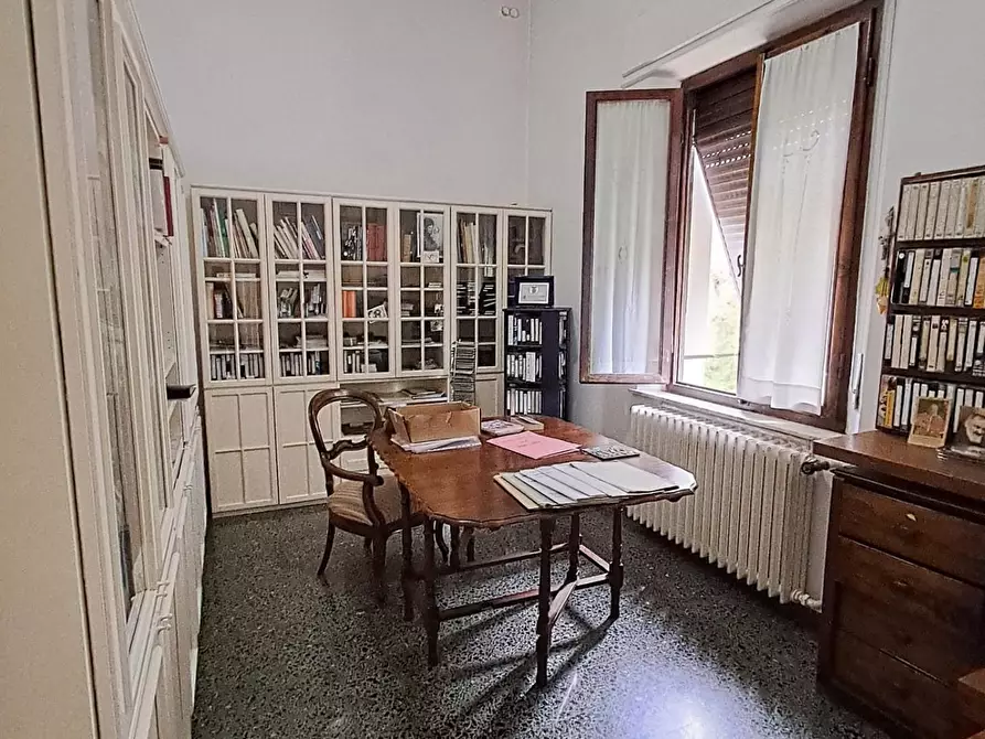 Immagine 23 di Casa bifamiliare in vendita  a Pontedera