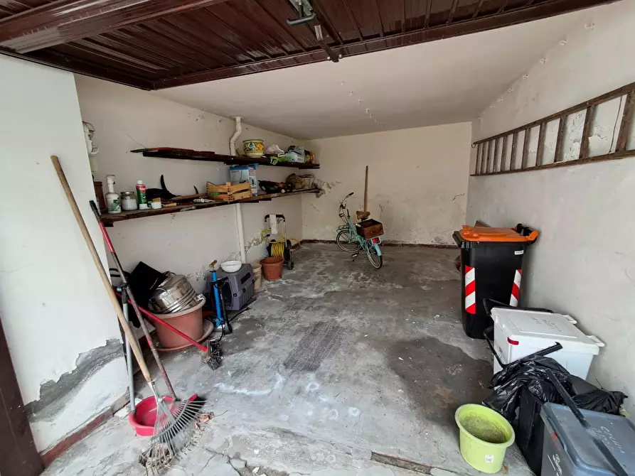 Immagine 28 di Casa bifamiliare in vendita  a Pontedera