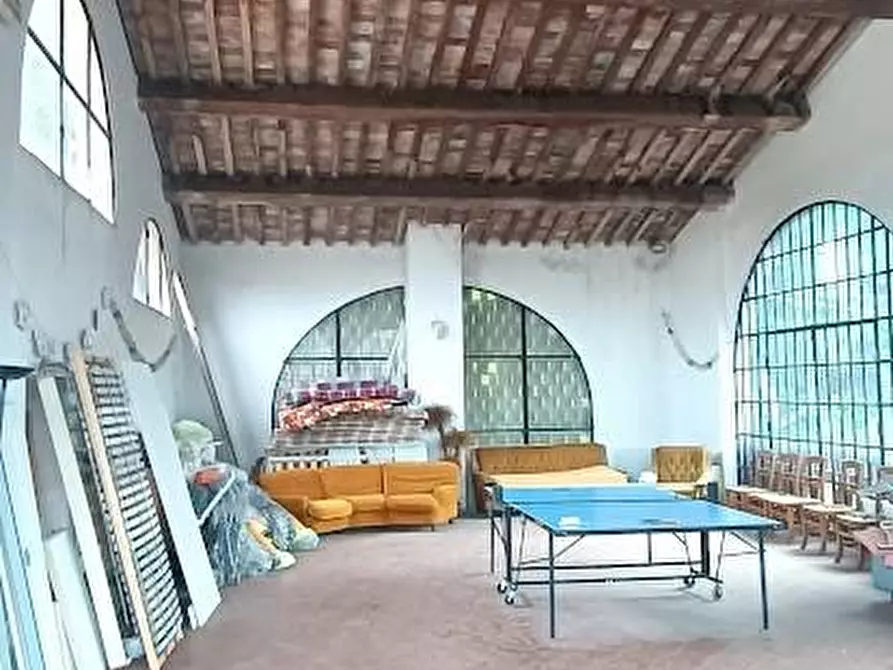 Immagine 14 di Casa colonica in vendita  a San Giuliano Terme