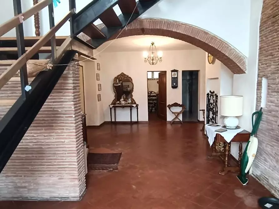 Immagine 4 di Casa colonica in vendita  a San Giuliano Terme