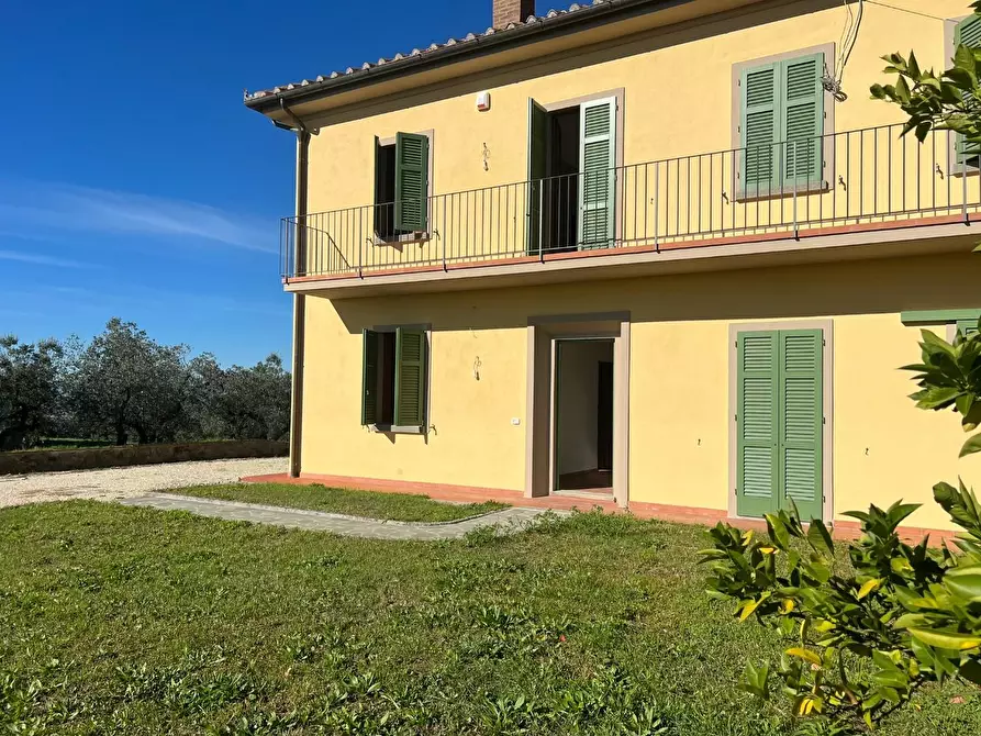 Immagine 3 di Casa colonica in vendita  a Vinci
