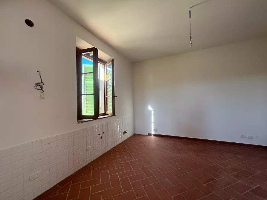 Immagine 7 di Casa colonica in vendita  a Vinci