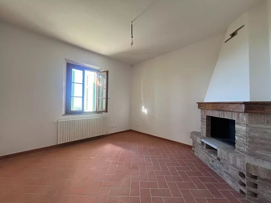 Immagine 13 di Casa colonica in vendita  a Vinci