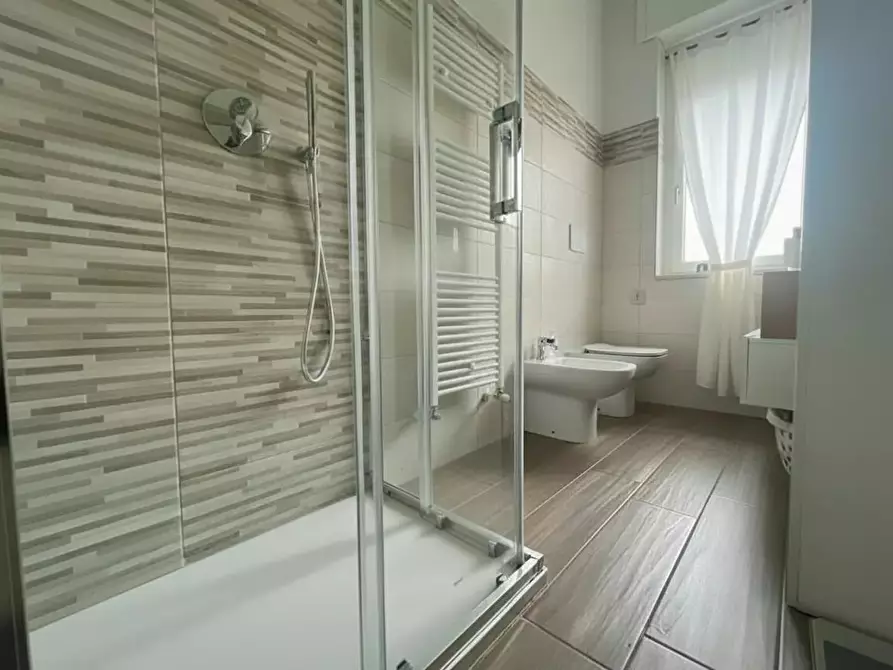 Immagine 18 di Villa in vendita  a Cairate