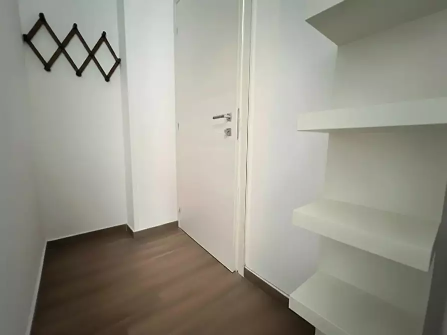 Immagine 12 di Villa in vendita  a Cairate