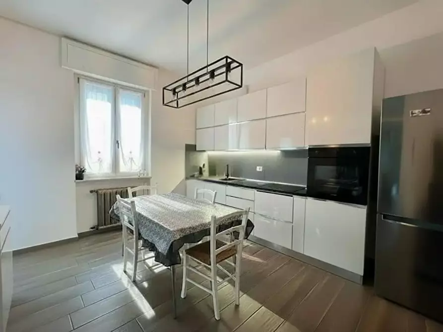 Immagine 7 di Villa in vendita  a Cairate
