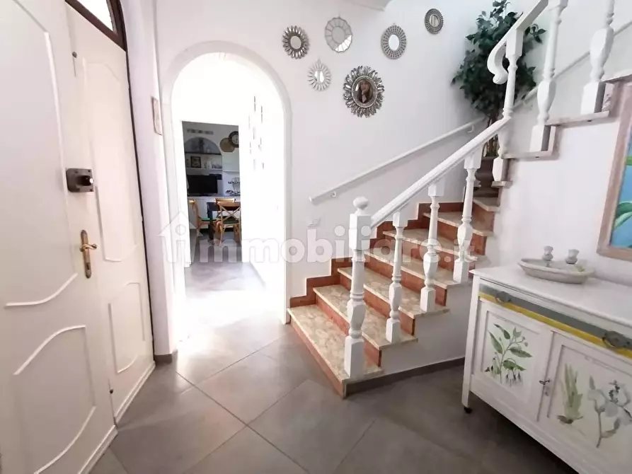 Immagine 8 di Casa semindipendente in vendita  a Ortonovo