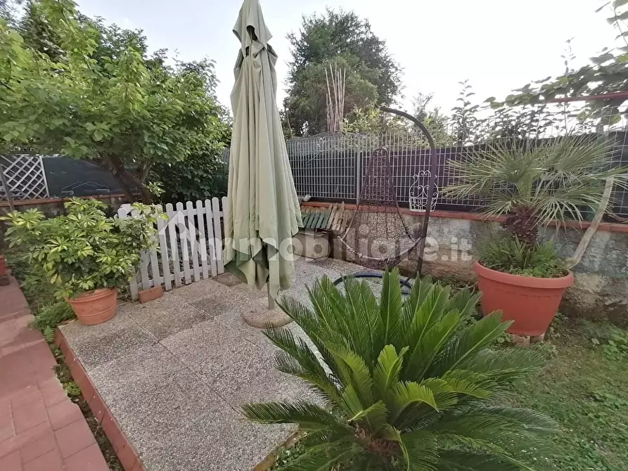 Immagine 4 di Casa semindipendente in vendita  a Ortonovo