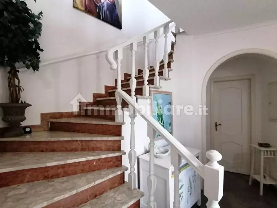 Immagine 12 di Casa semindipendente in vendita  a Ortonovo