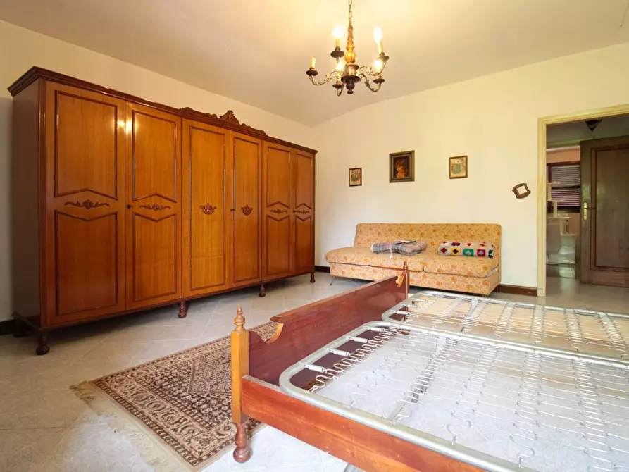 Immagine 11 di Casa quadrifamiliare in vendita  a Peccioli