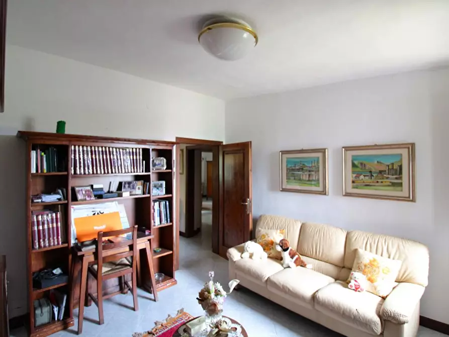 Immagine 8 di Casa quadrifamiliare in vendita  a Peccioli