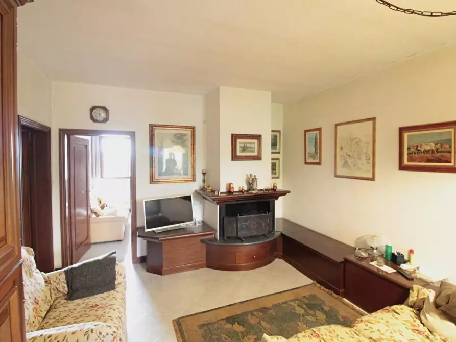 Immagine 6 di Casa quadrifamiliare in vendita  a Peccioli