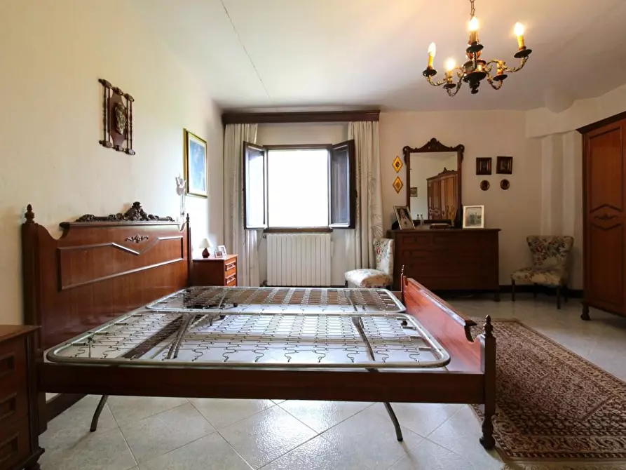 Immagine 10 di Casa quadrifamiliare in vendita  a Peccioli
