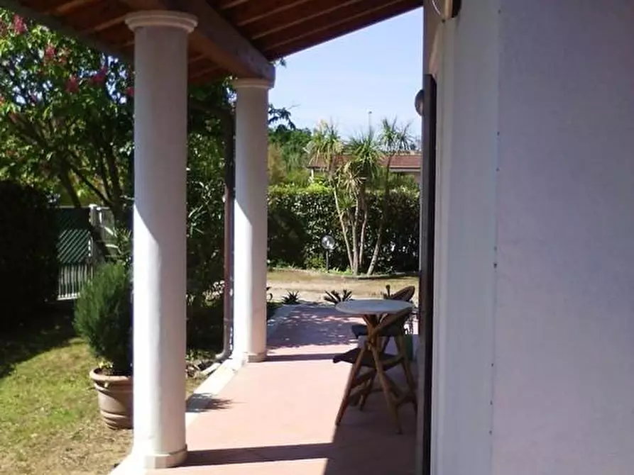 Immagine 18 di Casa indipendente in vendita  a Pietrasanta