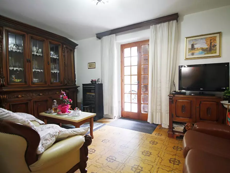 Immagine 6 di Casa colonica in vendita  a Vinci