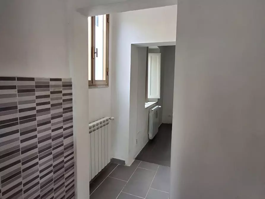 Immagine 8 di Terratetto in vendita  a Capraia E Limite