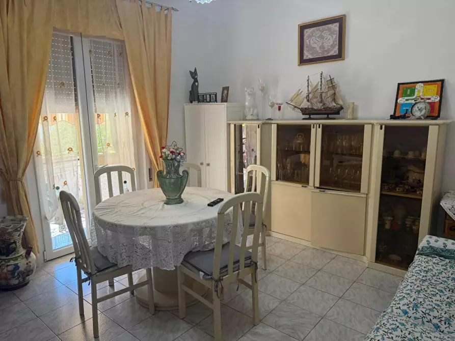 Immagine 1 di Porzione di casa in vendita  a Castelnuovo Magra