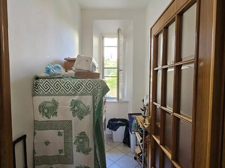 Immagine 13 di Casa semindipendente in vendita  a Livorno