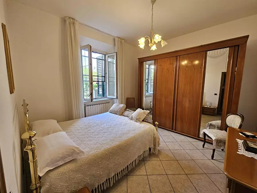 Immagine 15 di Casa semindipendente in vendita  a Livorno