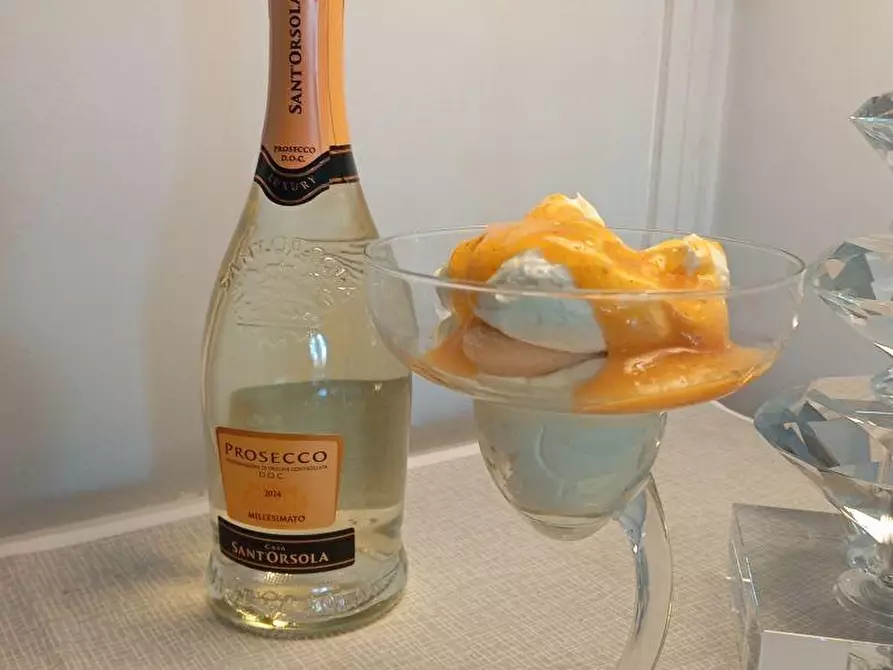 Immagine 1 di Bar / Ristorante in vendita  a Sarzana