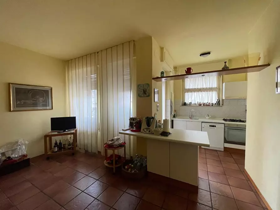 Immagine 6 di Appartamento in vendita  a Livorno