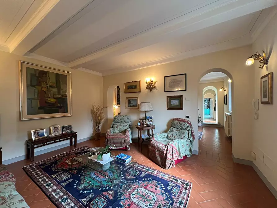 Immagine 22 di Casa colonica in vendita  a Vinci