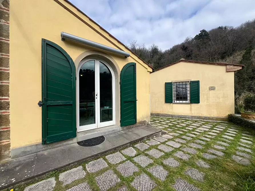 Immagine 11 di Casa colonica in vendita  a Vinci