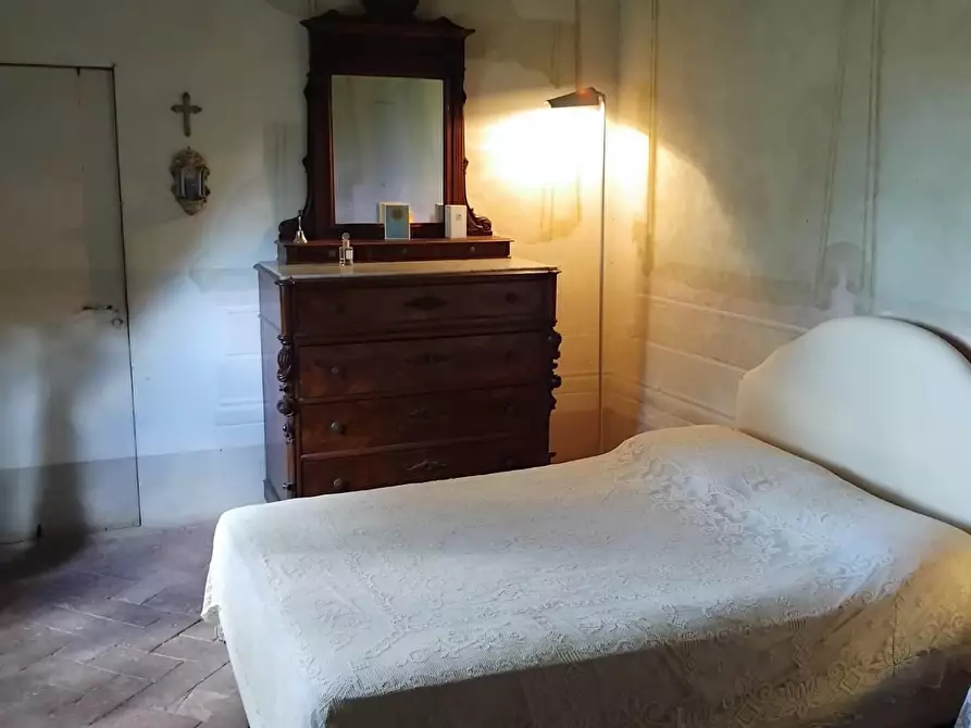 Immagine 37 di Villa in affitto  a Cascina