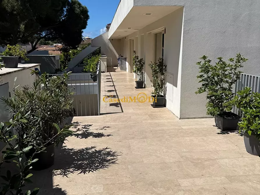 Immagine 22 di Appartamento in vendita  a Livorno