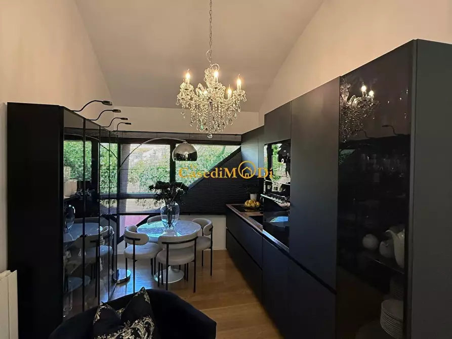 Immagine 10 di Appartamento in vendita  a Livorno