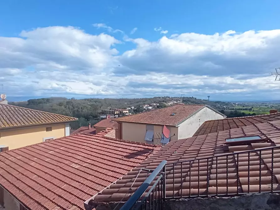 Immagine 26 di Appartamento in vendita  a Santa Maria A Monte
