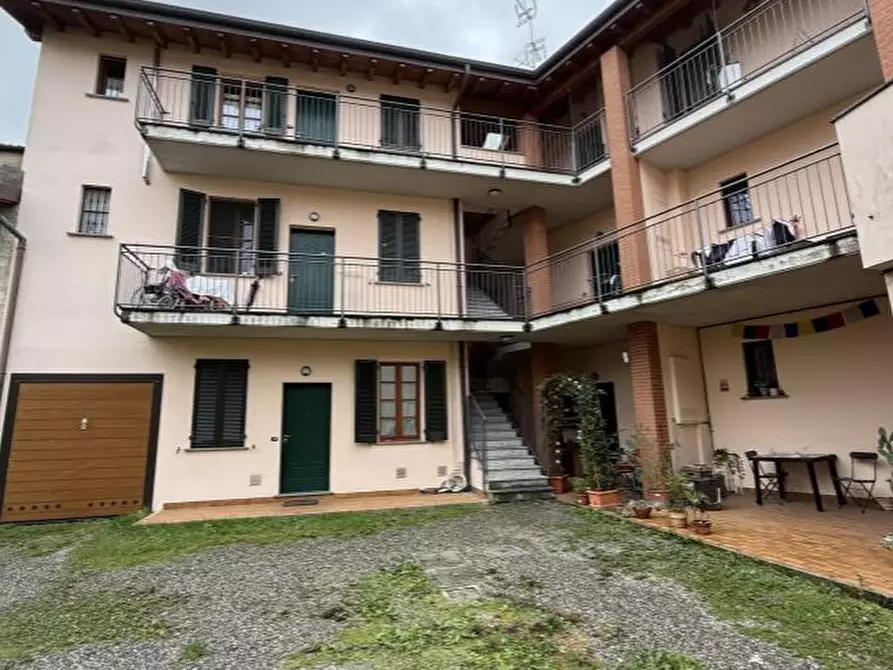 Immagine 2 di Appartamento in vendita  a Bellinzago Lombardo