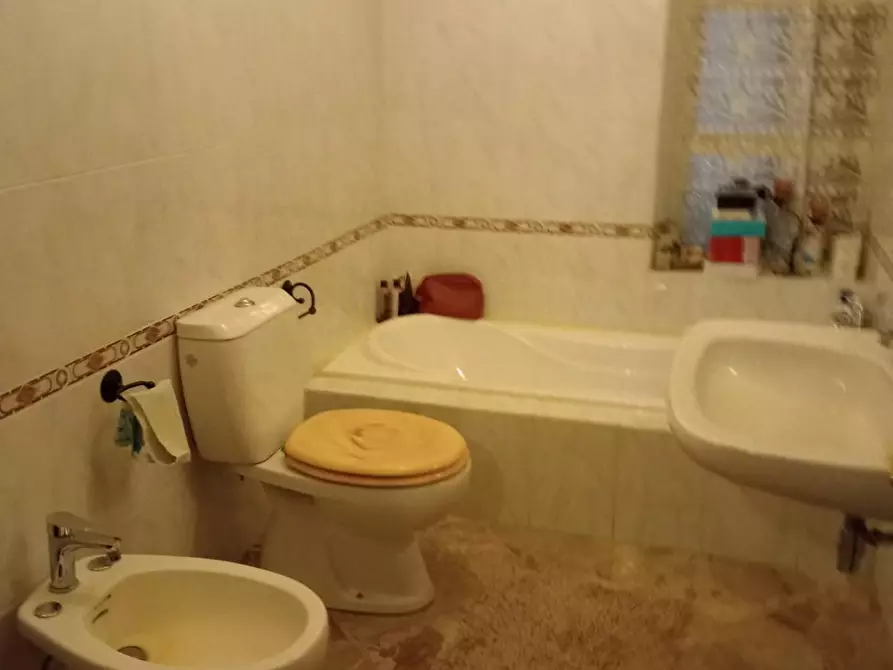 Immagine 7 di Casa indipendente in vendita  a Carrara
