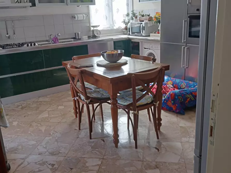Immagine 3 di Casa indipendente in vendita  a Carrara
