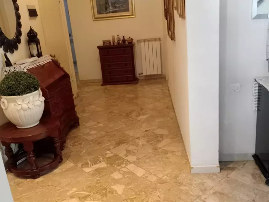 Immagine 18 di Casa indipendente in vendita  a Carrara