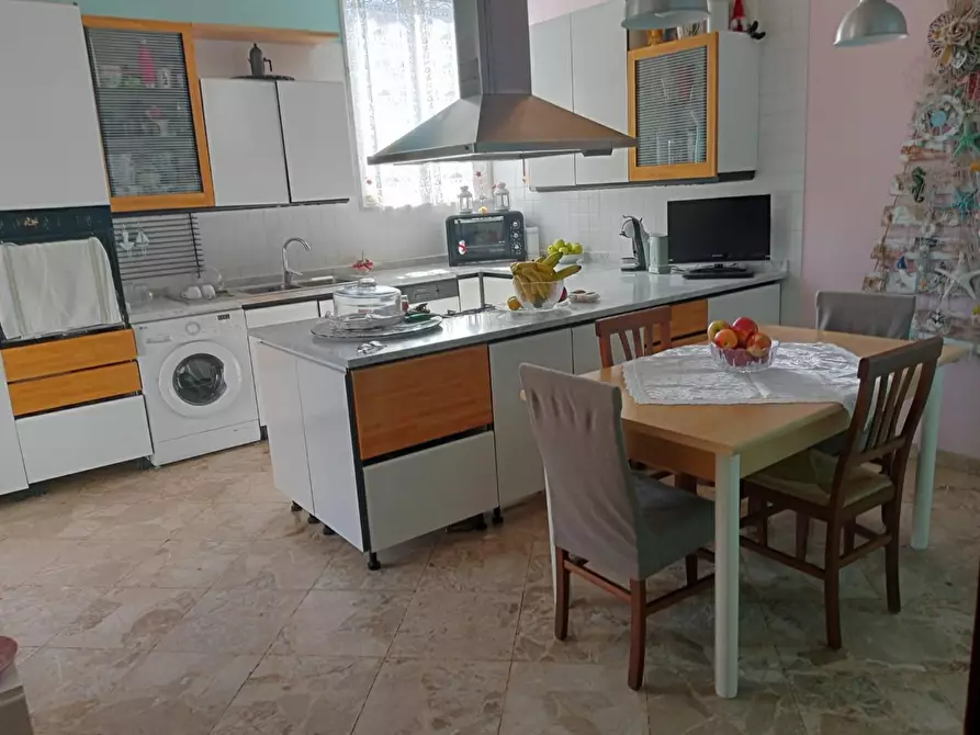 Immagine 23 di Casa indipendente in vendita  a Carrara
