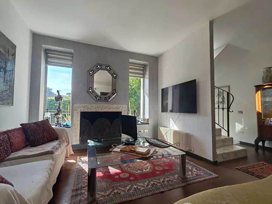 Immagine 6 di Villa in vendita  a Massa