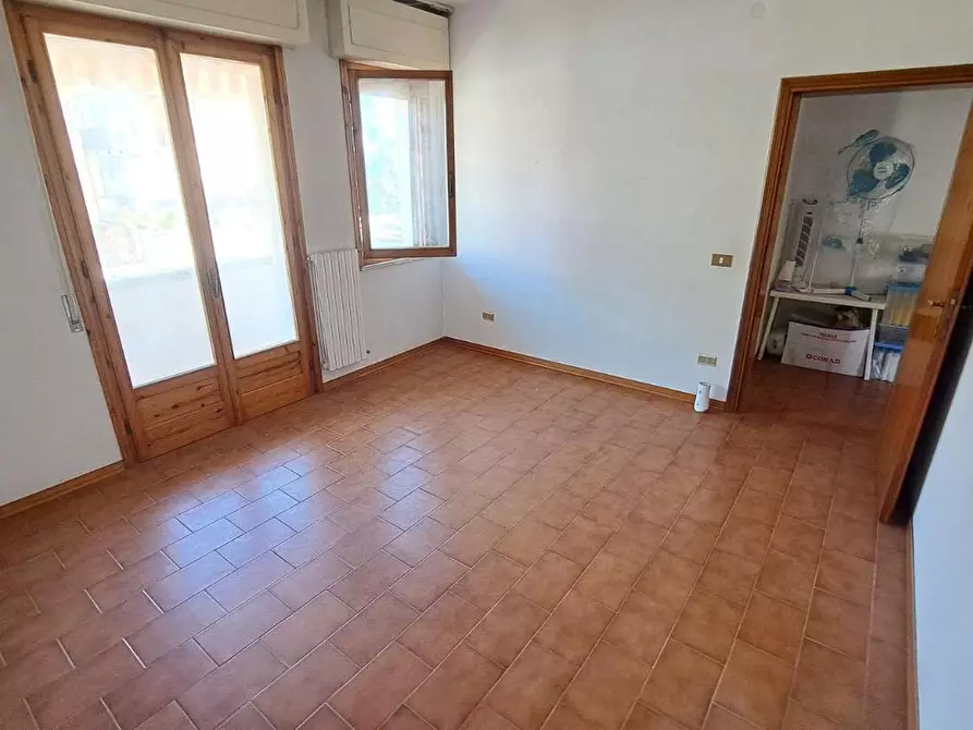Immagine 11 di Appartamento in vendita  a Rosignano Marittimo