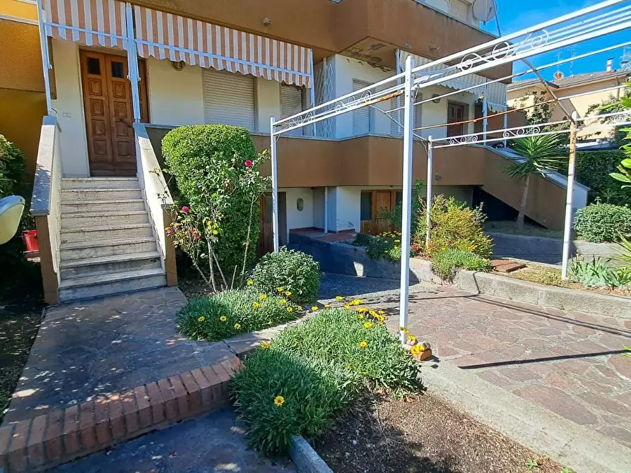 Immagine 2 di Appartamento in vendita  a Rosignano Marittimo