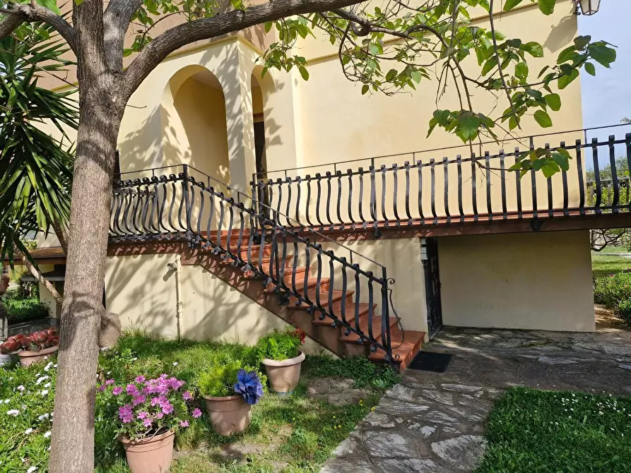 Immagine 17 di Villetta a schiera in vendita  a Campiglia Marittima