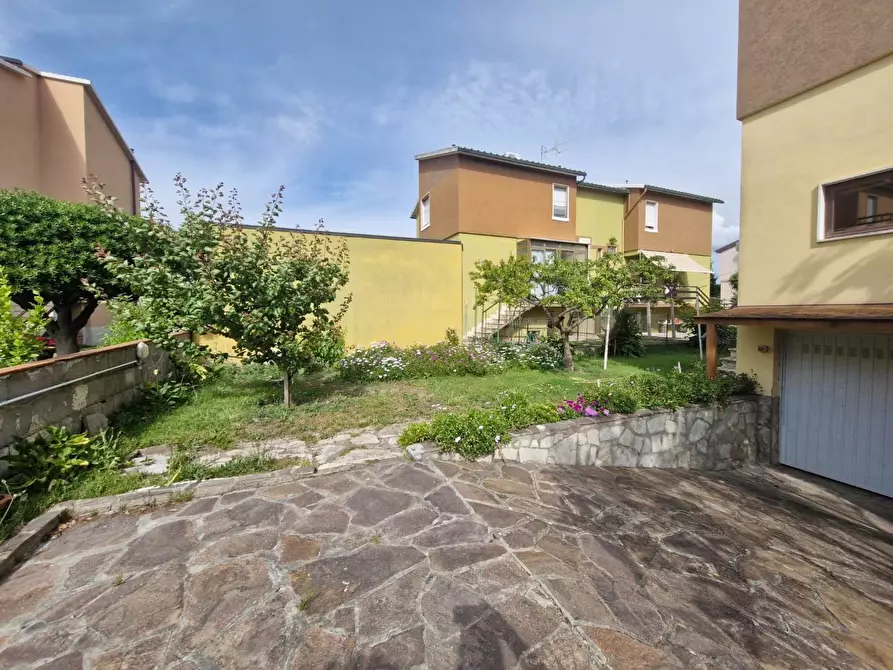 Immagine 6 di Villetta a schiera in vendita  a Campiglia Marittima