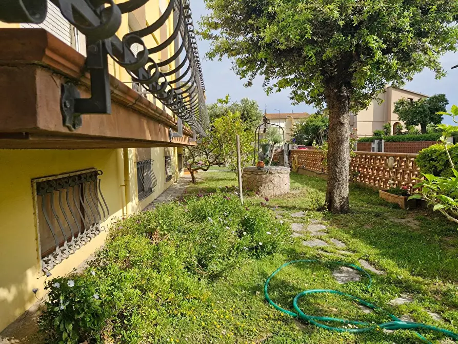 Immagine 15 di Villetta a schiera in vendita  a Campiglia Marittima