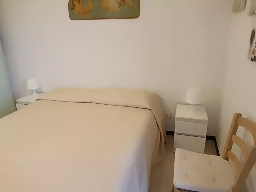 Immagine 10 di Appartamento in vendita  a Viareggio