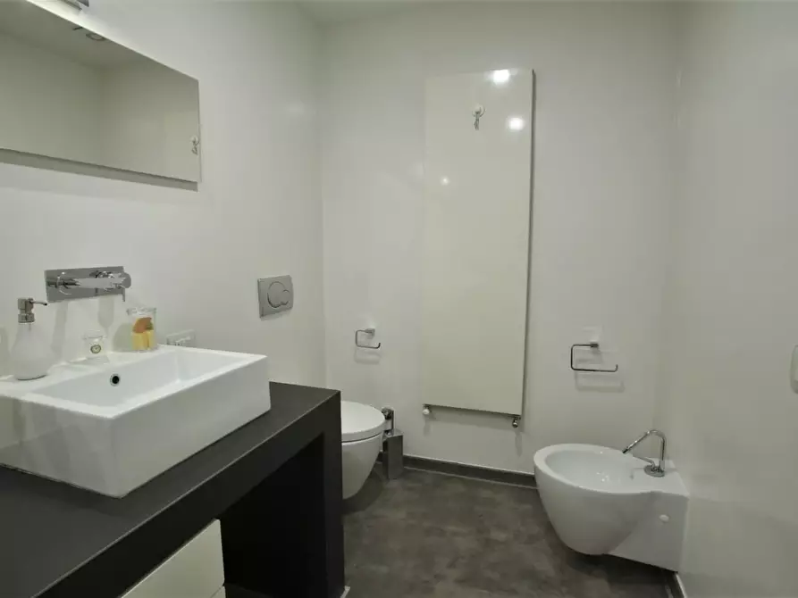 Immagine 32 di Appartamento in vendita  a Pontedera