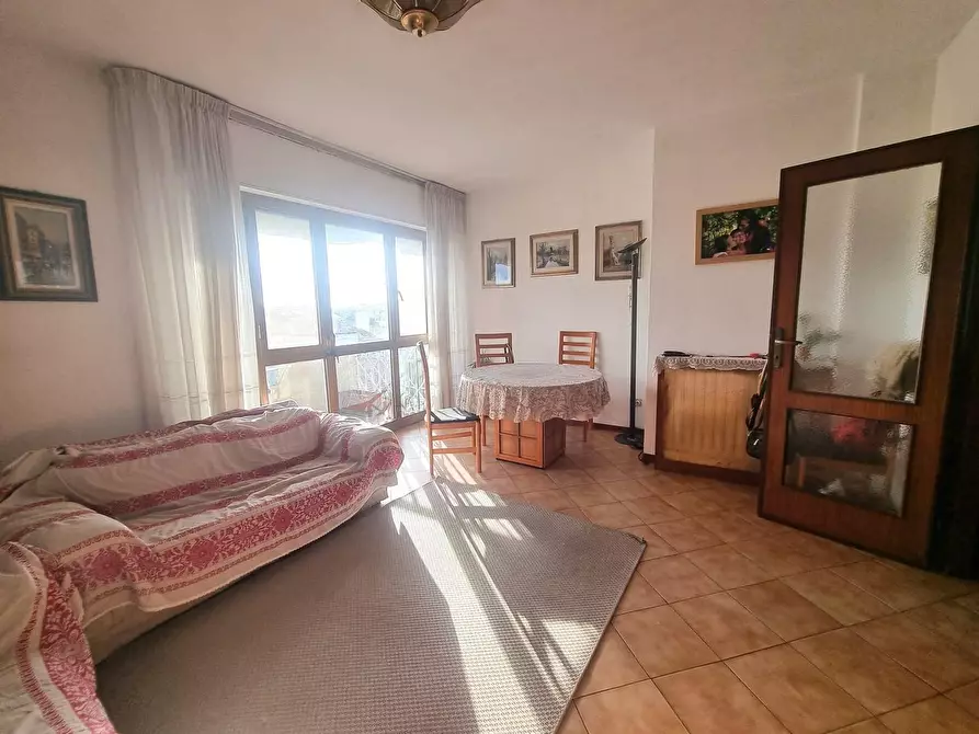 Immagine 2 di Appartamento in vendita  a Viareggio